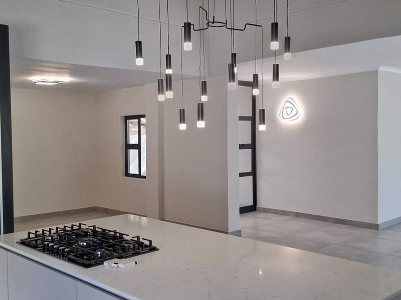 Prime property in the heart of Eros Park - Photo 1
