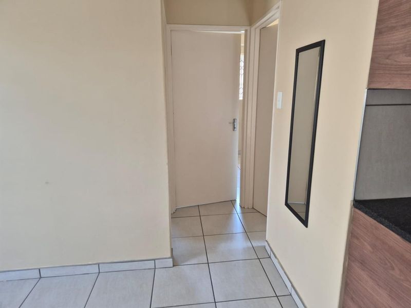 Riverside View - R 875 000 Neat Family Home - Photo 6