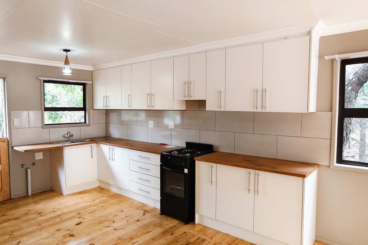 Modern Off-Grid Living: Brand New Nutech Home - Photo 4