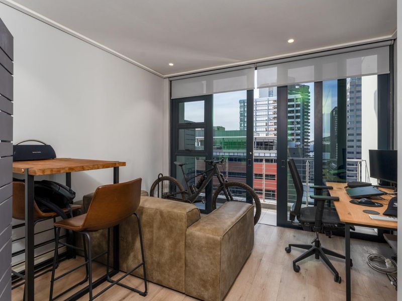 Prime Investment Opportunity at 16 on Bree - Photo 5