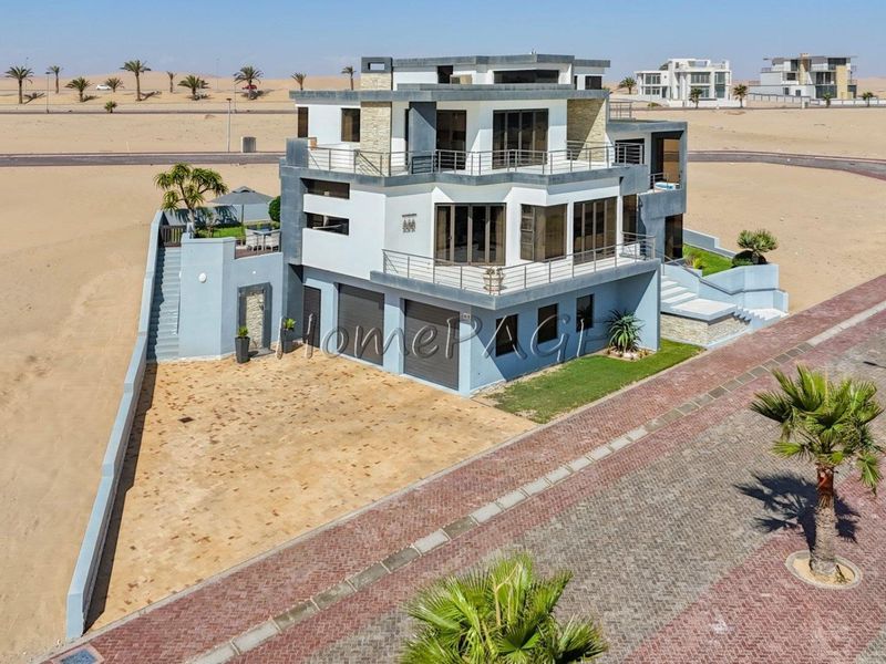 Afrodite Beach, Walvis Bay:  BEAUTIFUL, Magnificent, multi-level 4 Bedroom home is for sale - Photo 2