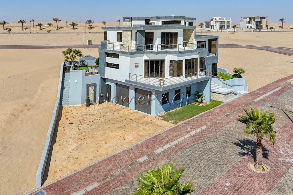 Afrodite Beach, Walvis Bay:  BEAUTIFUL, Magnificent, multi-level 4 Bedroom home is for sale - Photo 2