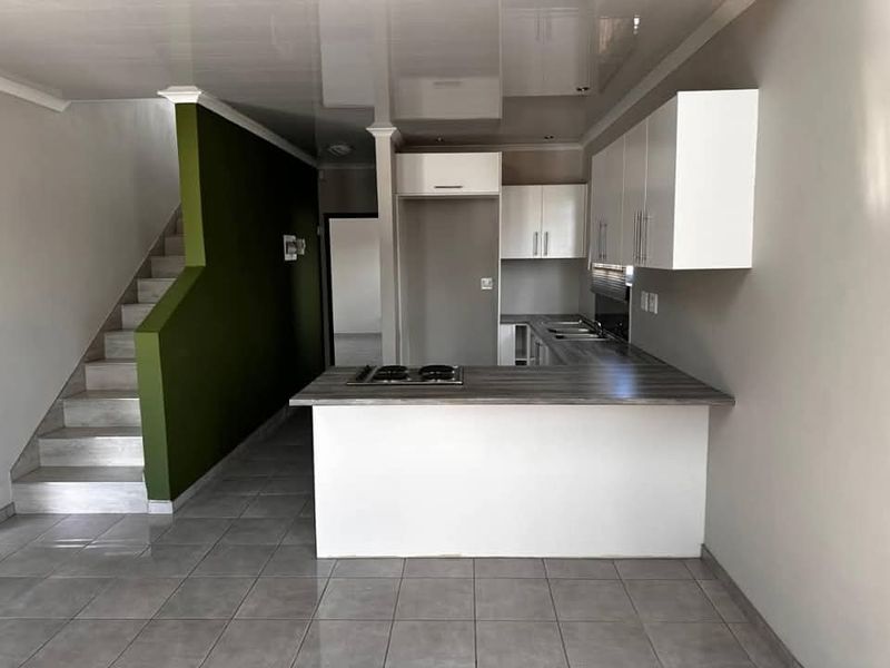 It's a quiet,  safe and secure community - Photo 3