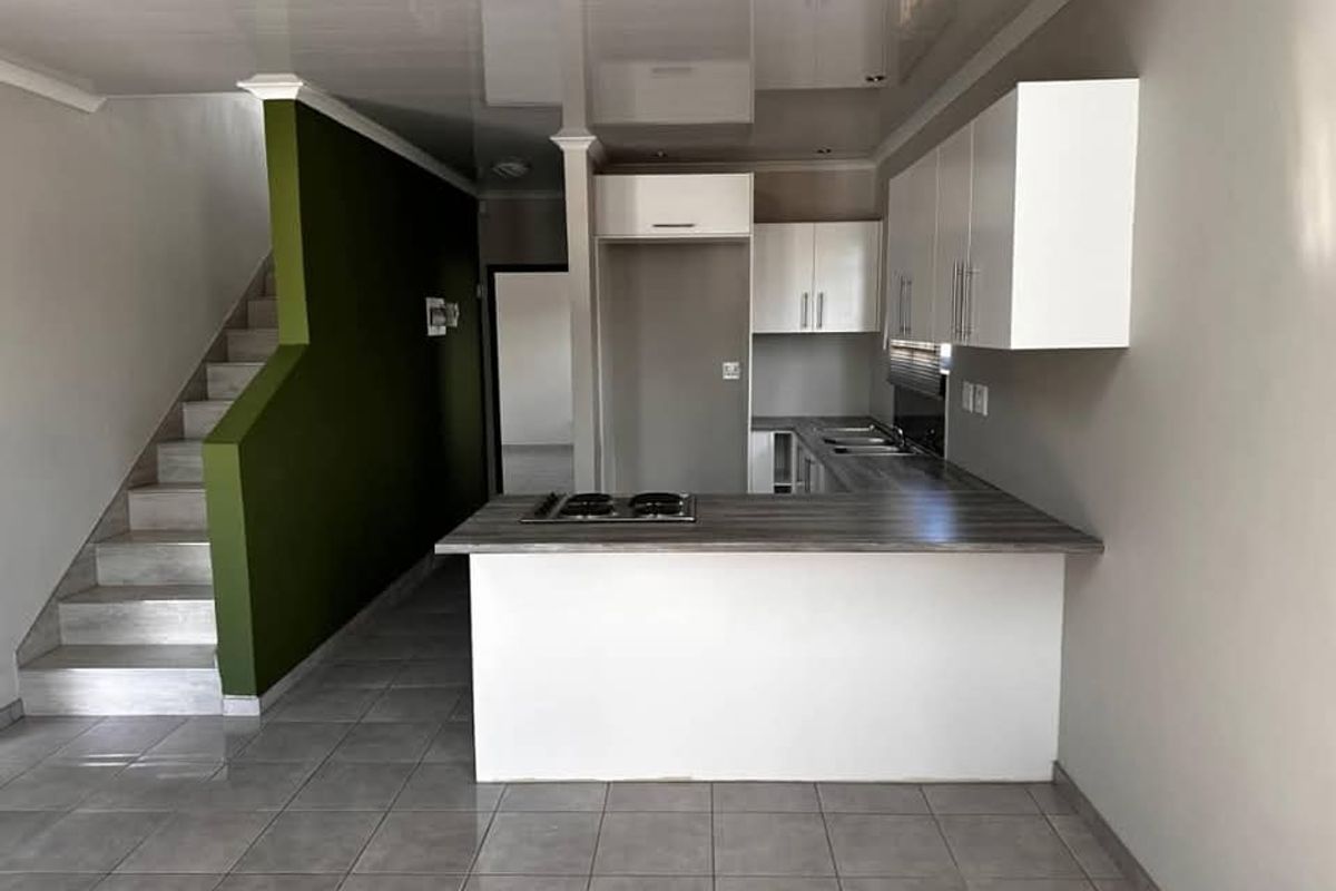 It's a quiet,  safe and secure community - Photo 3