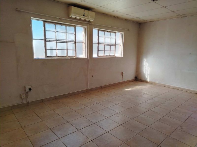 120 Sqm of Potential in Bustling Alsorde South! - Photo 8