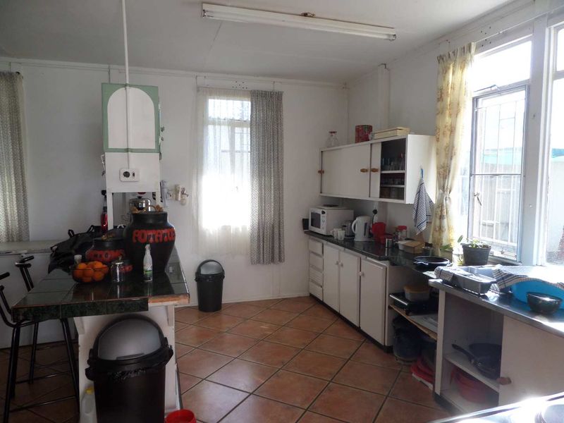 Fresh air, dam views and much much more - Photo 2