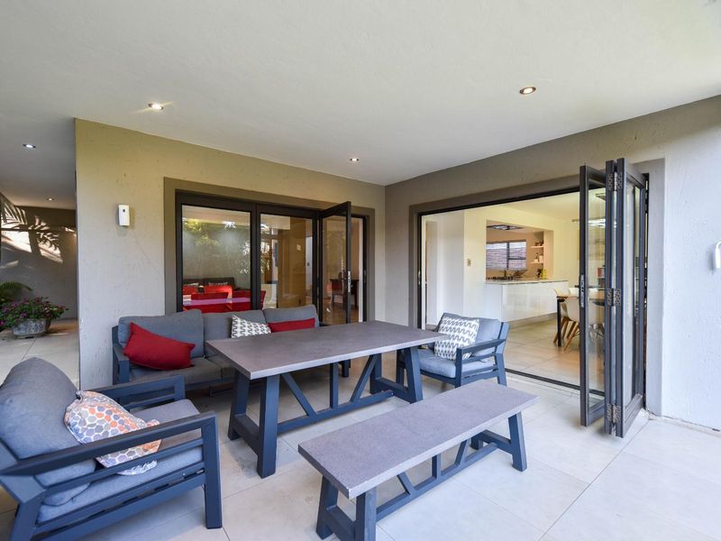 FULLY FURNISHED MODERN HOME IN SILVER LAKES GOLF AND WILDLIFE  ESTATE - Photo 10