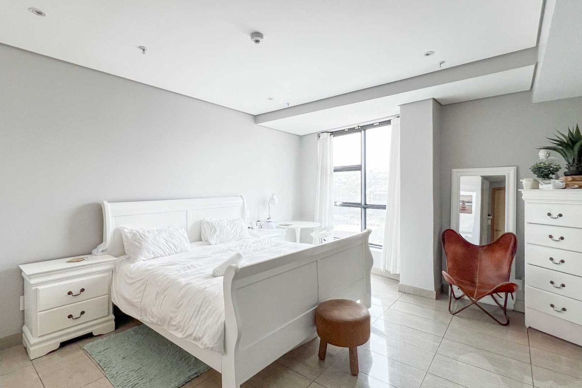 STUDIO APARTMENT - Photo 2