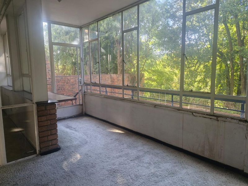 2 Bedroom Apartment for sale - Photo 6