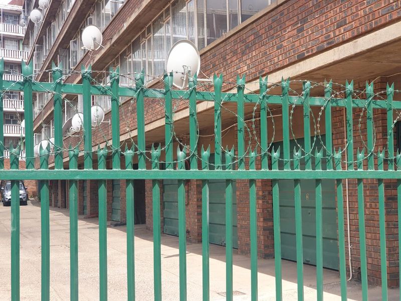 Lovely Apartment in the Avenues - Photo 6