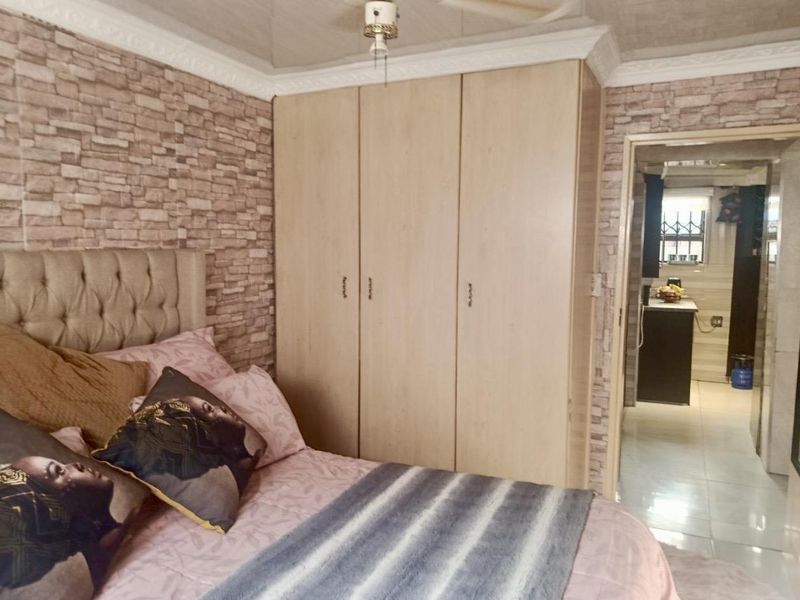 2-Bedroom Open-Plan Home with Beautiful Kitchen – Perfect Starter or Investment Property - Photo 6