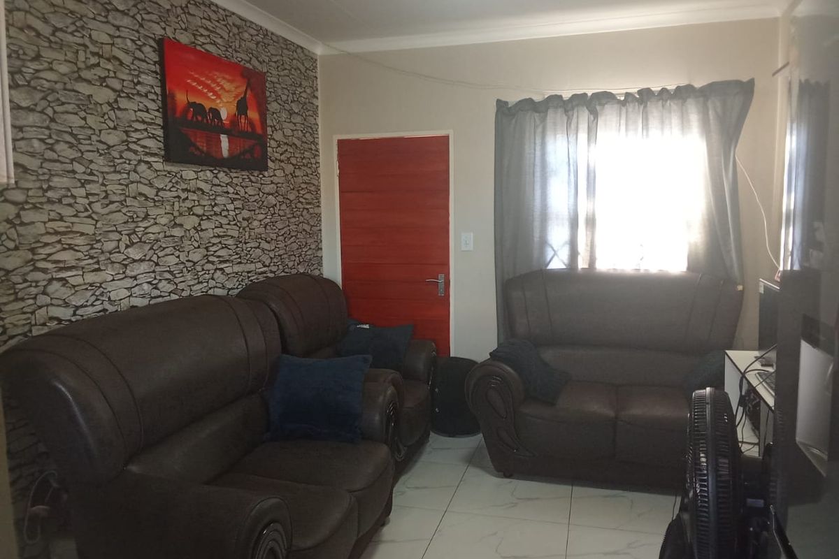 2 Bedroom House For Sale In Lehae - Photo 5