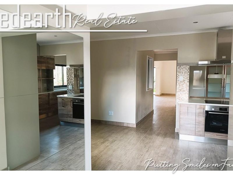 “A Newly Renovated Luxury Retreat in Prime Ludwigsdorf” - Photo 3