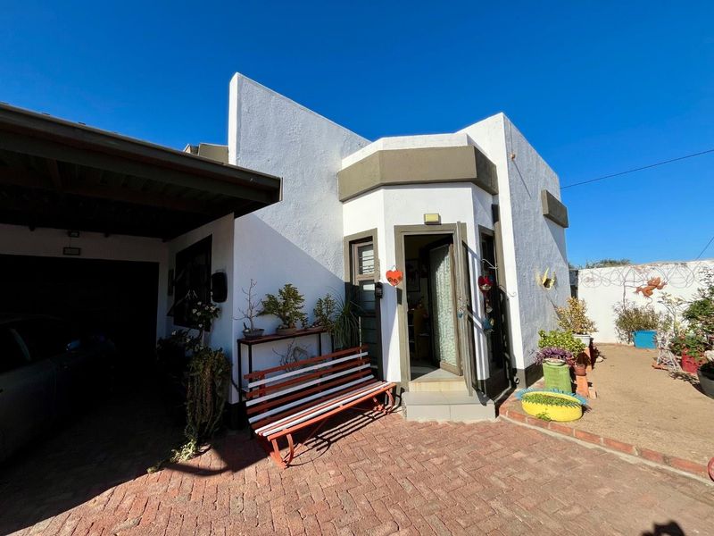 Your Opportunity to Own a Beautiful Home Below Valuation in Okahandja - Photo 1