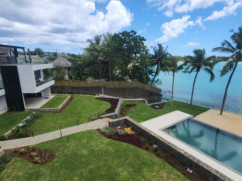 BAYSIDE PENTHOUSE - Photo 3