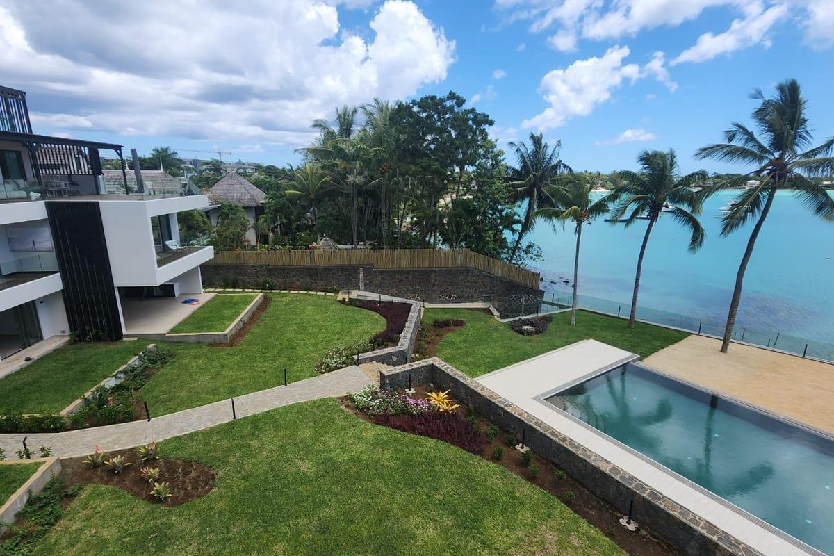 BAYSIDE PENTHOUSE - Photo 3