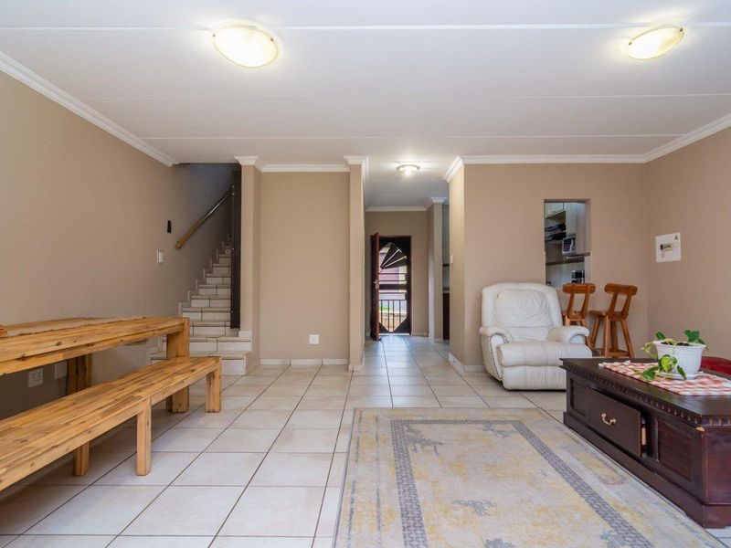 2-bedroom retreat with en-suites  and  study nook! - Photo 6