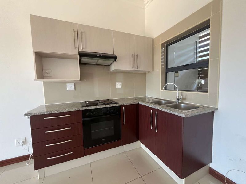 Looking for a well priced investment opportunity in the heart of Umhlanga,,, - Photo 5
