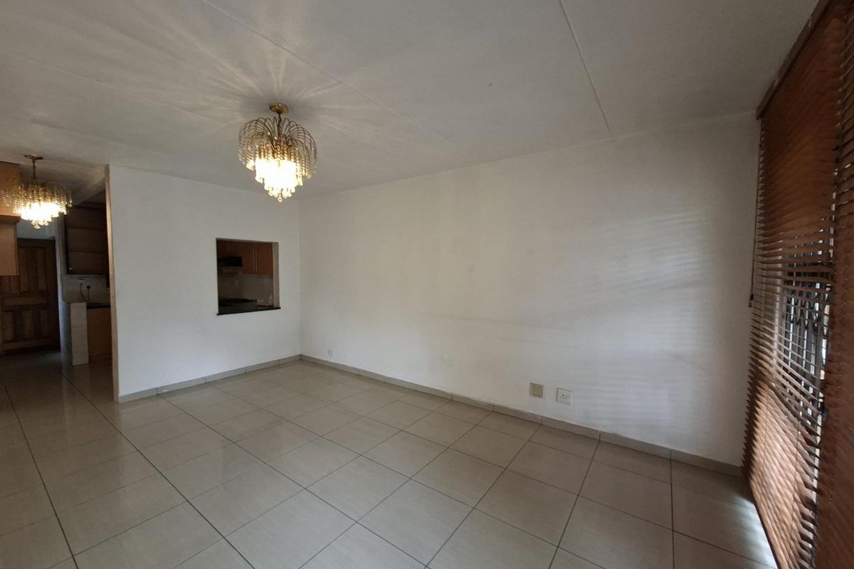 2 Bedroom Groundfloor Gem with Carport - Photo 5