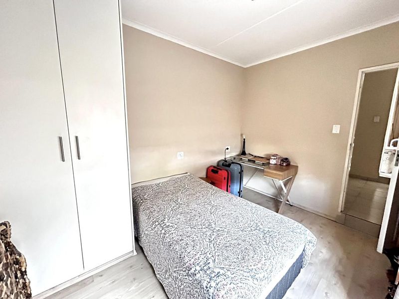 3 Bedroom Townhouse For Sale in Avis - Photo 8