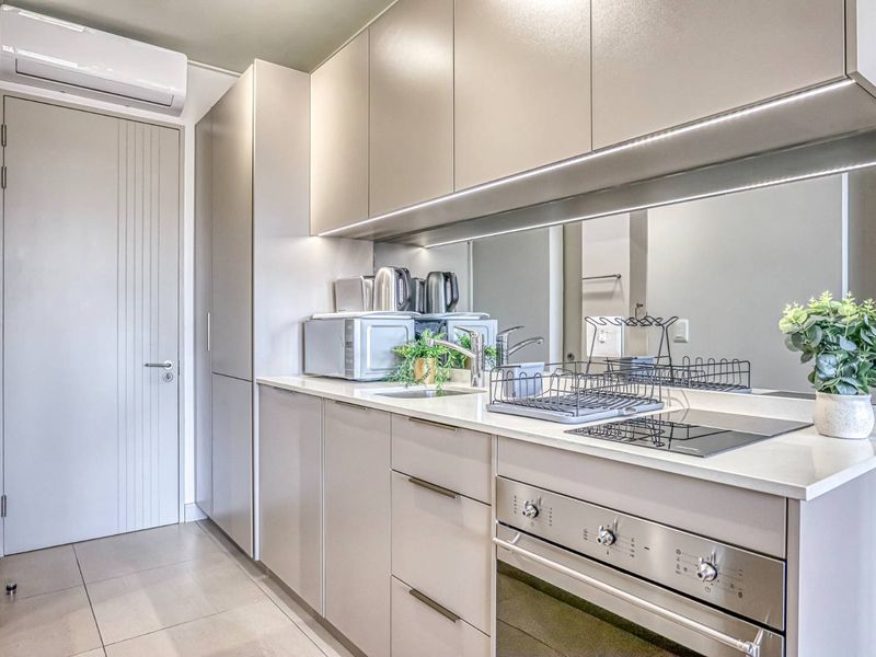 MAGNIFICENT FULLY FURNISHED STUDIO APARTMENT AT ONE ROSEBANK - Photo 2