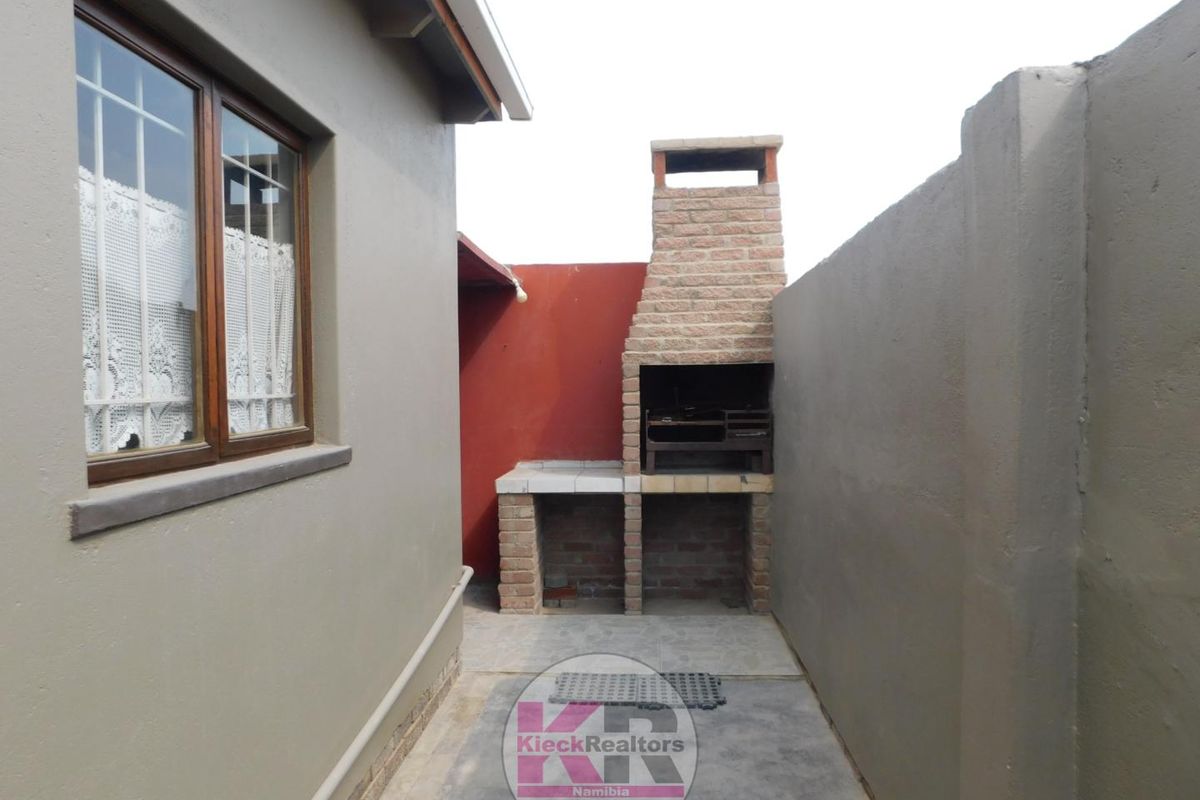 Quaint home by the sea - Photo 5