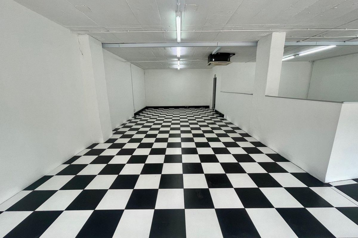 Hendra - Prime Retail Space to Let in Busy Durban North Shopping Centre - Photo 4