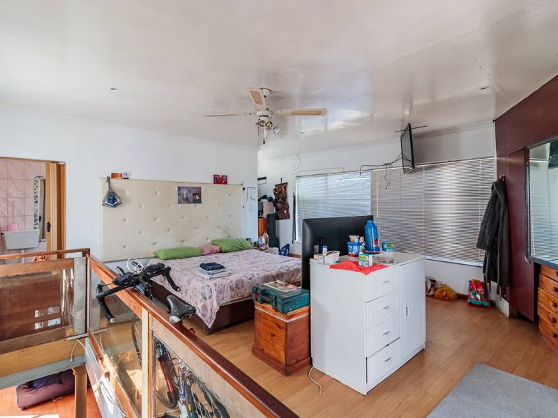 Family Home For Sale - R650 000 Neg - Photo 9