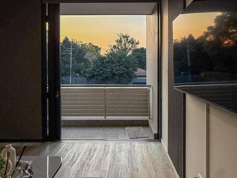Exclusive Rental Opportunity – Modern Upmarket Unit - Photo 9