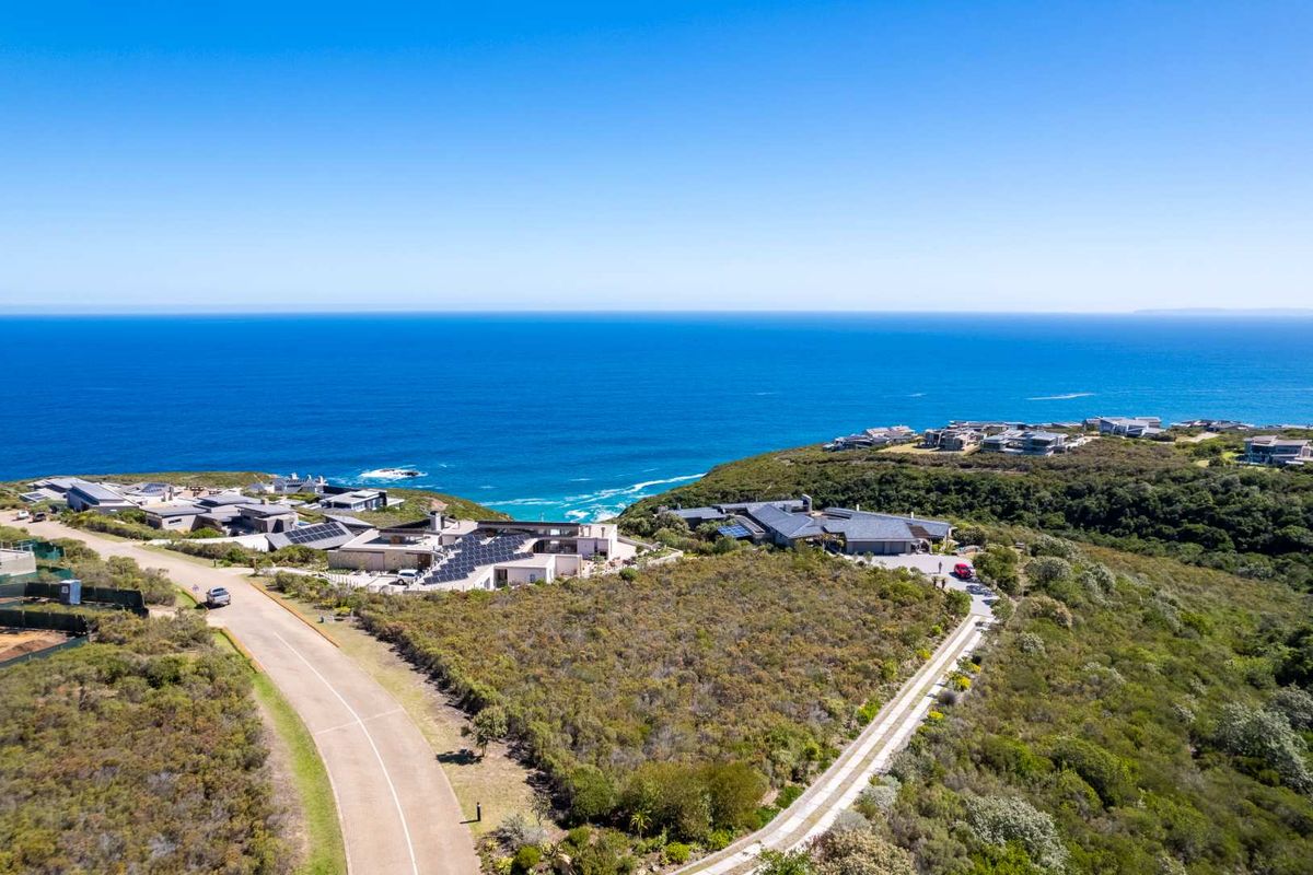 COASTAL PARADISE IN BREAKWATER BAY ECO ESTATE - Photo 2