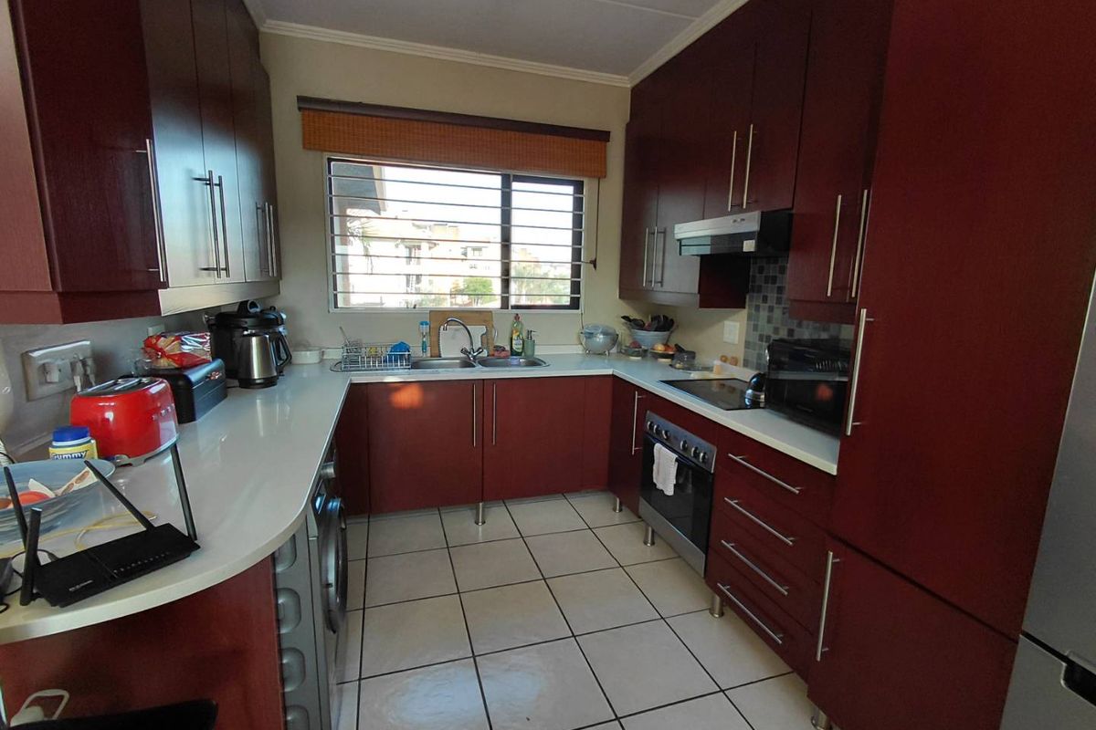 Sleek 2-Bed, 2-Bath Loft with Double Balcony in The Kanyin - Photo 3