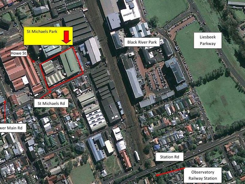 193m2 TO LET HIGHLY VISIBLE, DRIVE-IN ACCESS : RETAIL / OFFICE / WAREHOUSE / - Photo 4