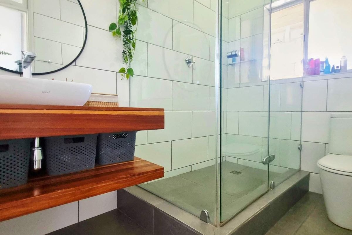 3 Bedroom Townhouse for Sale in La Lucia - Photo 5