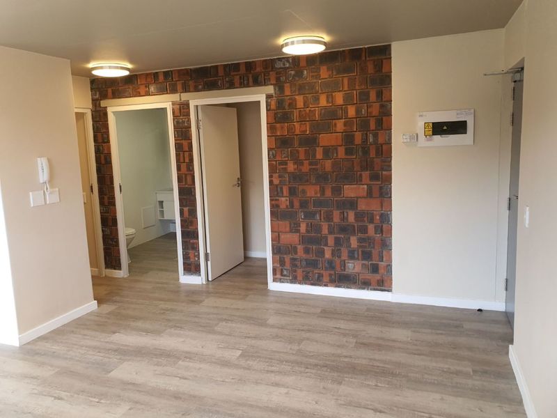 Stylish Obs Court Apartment. - Photo 5