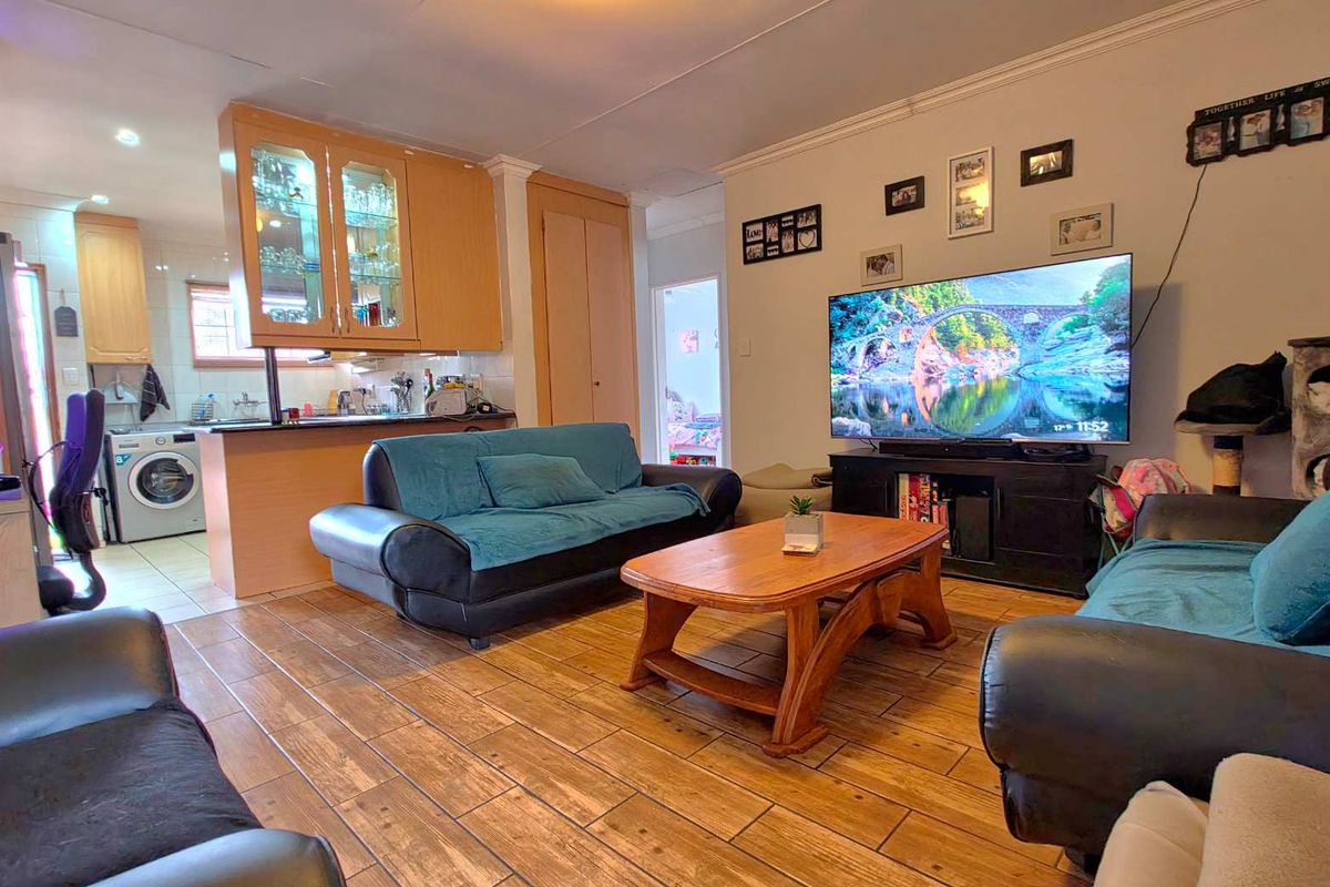 2 Bedroom Townhouse in Meyersdal - Photo 2