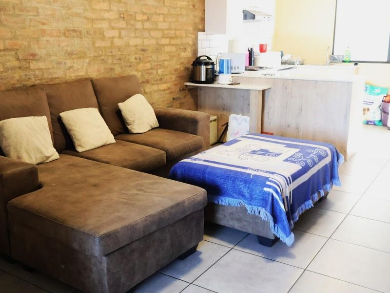 A modern haven in Noah's Village. - Photo 9