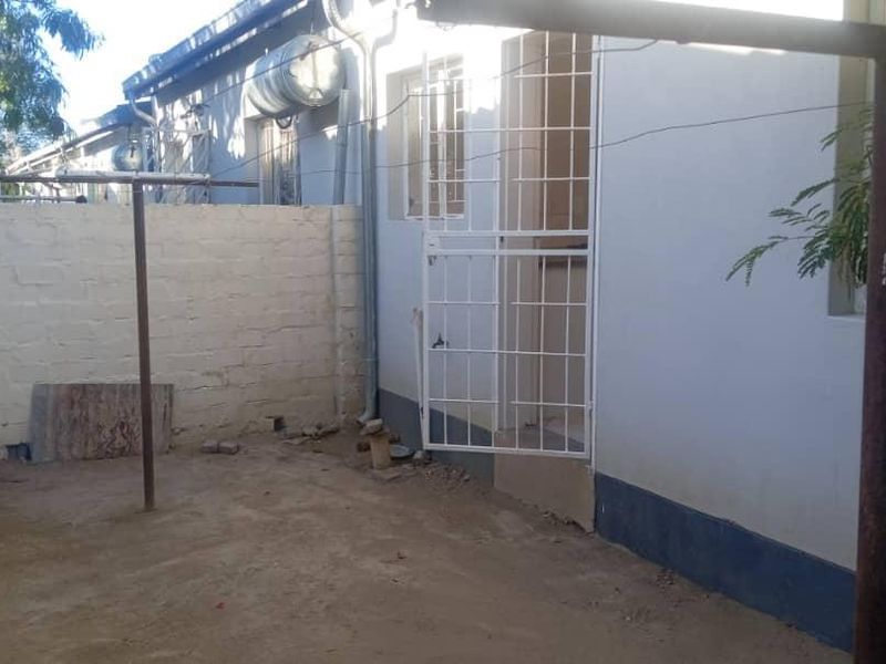 2 Bedroom - Veddersdal Townhouse For SALE - Okahandja - Photo 3