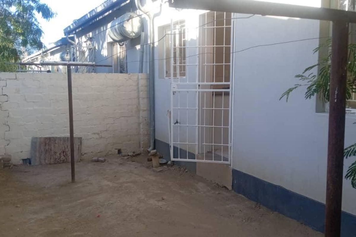 2 Bedroom - Veddersdal Townhouse For SALE - Okahandja - Photo 3
