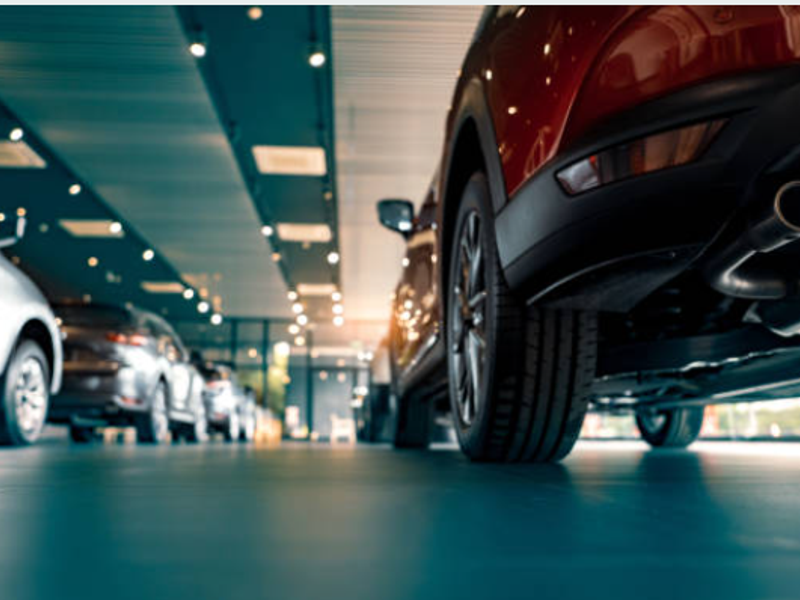 Prime commercial building for sale in exceptional location. - Photo 7