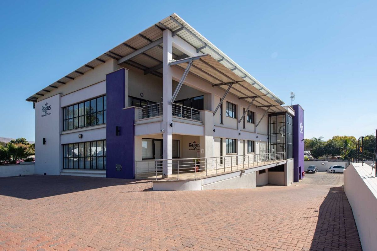 Open plan office space for 10 persons in Regus North West Province - Photo 2