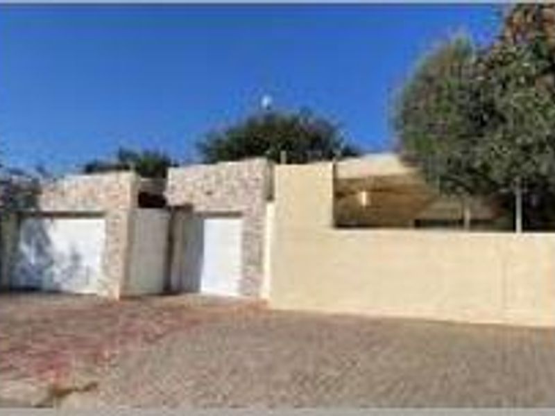 GUESTHOUSE / HOUSE FOR SALE IN EROS PARK - Photo 6