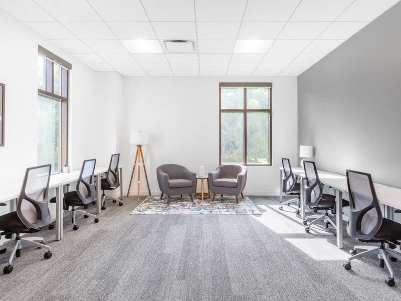 24/7 access to designer office space for 4 persons in Spaces Design Quarter - Photo 2