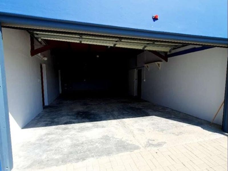 Newly Renovated 6-Bedroom Home for Sale in Henties Bay Central - Photo 9
