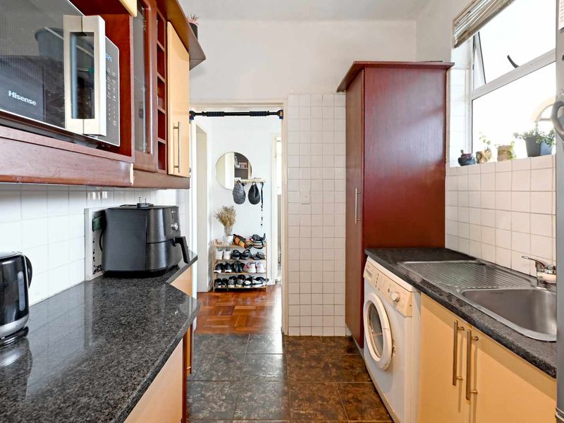 Classic Charm Meets Opportunity in the Heart of Green Point - Photo 4
