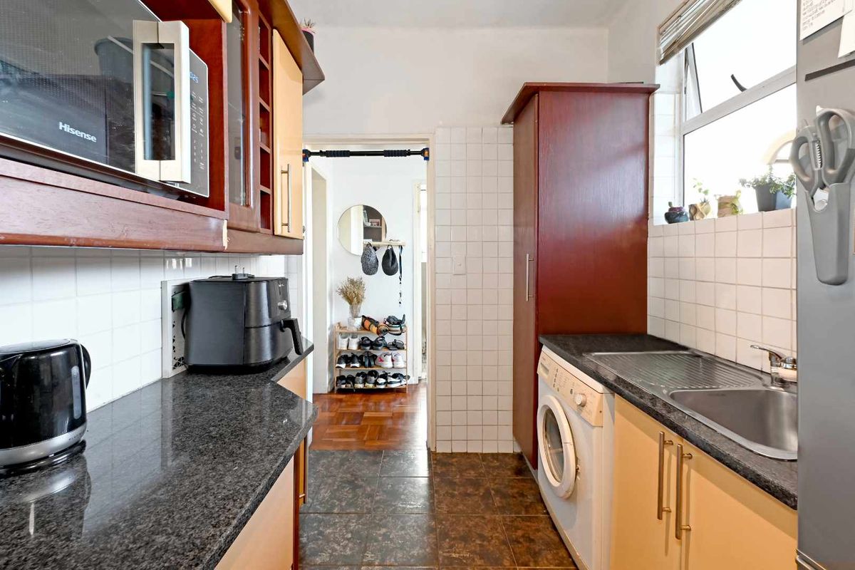 Classic Charm Meets Opportunity in the Heart of Green Point - Photo 4