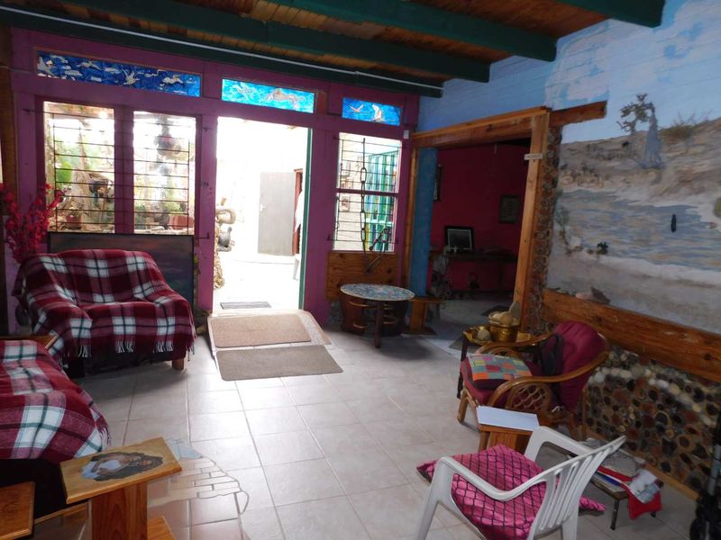 Spacious Double-Storey Home for Sale in Henties Bay (Noord Duin) - Photo 7
