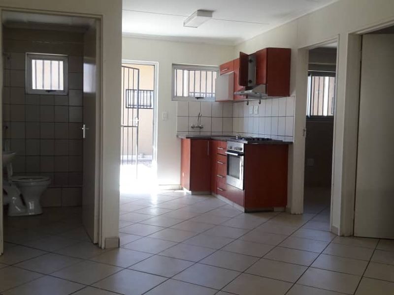 Apartment For Sale In Hans Court, Otjomuise - Photo 4