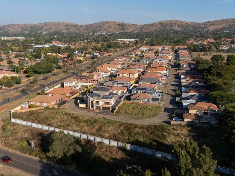 Prime Vacant Stands in Secure Heatherview Estate, Akasia - Photo 9