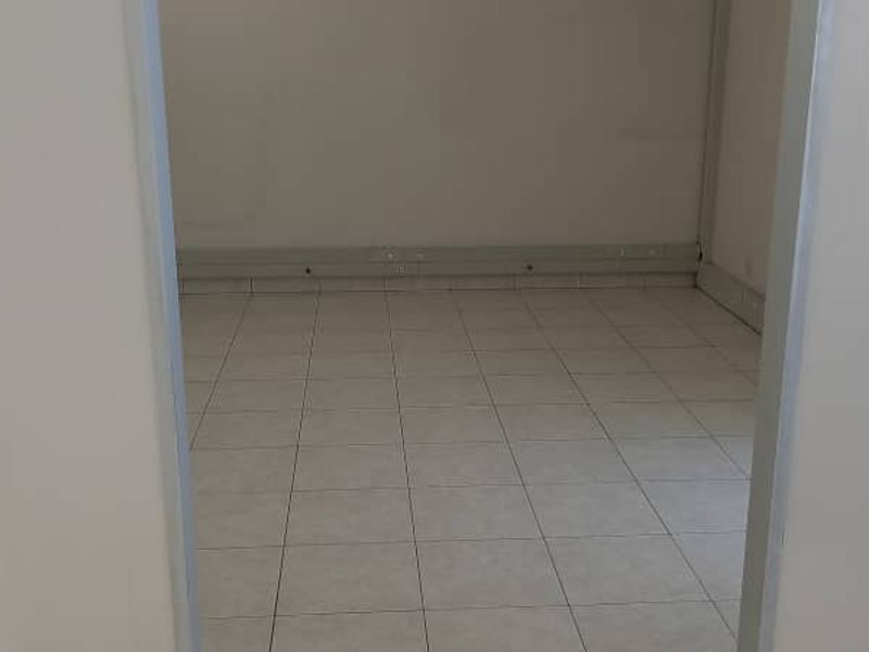 Medical Consulting Room or Office Unit - Photo 1