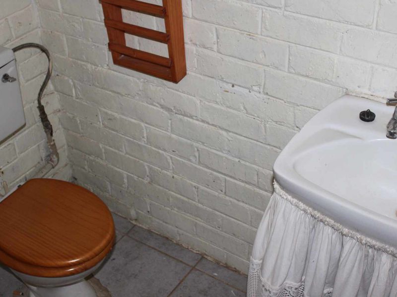 1 BEDROOM GARDEN COTTAGE - Photo 5